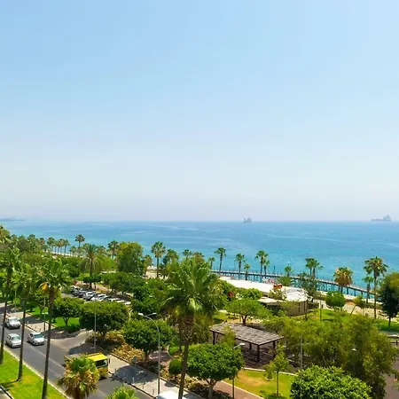 Seaview Luxury 2 Bedroom Limassol