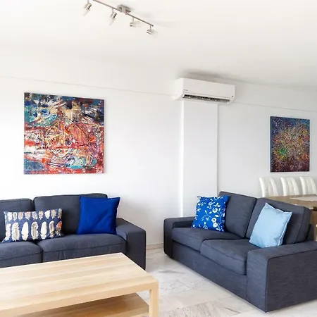 Seaview Luxury 2 Bedroom Apartment
