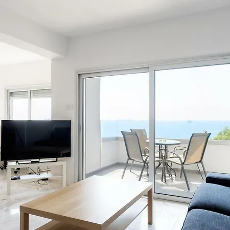 Seaview Luxury 2 Bedroom * Limasol