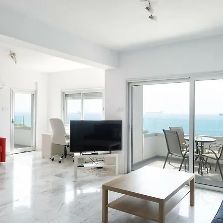 Seaview Luxury 2 Bedroom Апартаменты