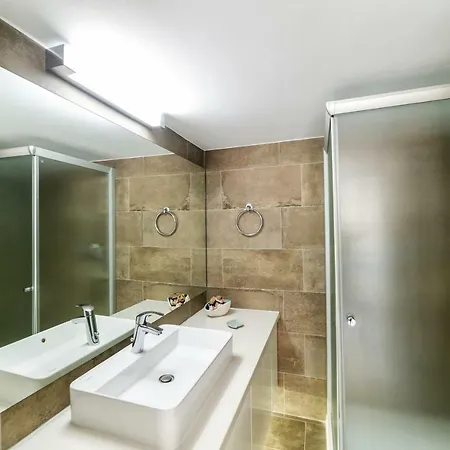 Апартаменты Seaview Luxury 2 Bedroom
