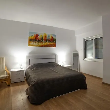 Seaview Luxury 2 Bedroom Лимасол