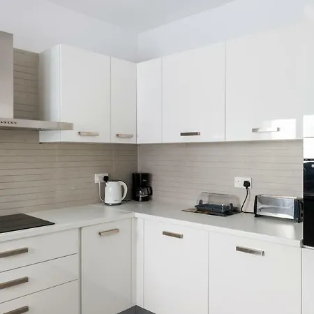 Seaview Luxury 2 Bedroom